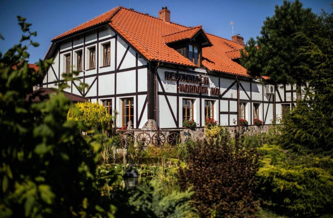 Nordowi Dwor Bed and Breakfast Celbowo Eksteriør billede